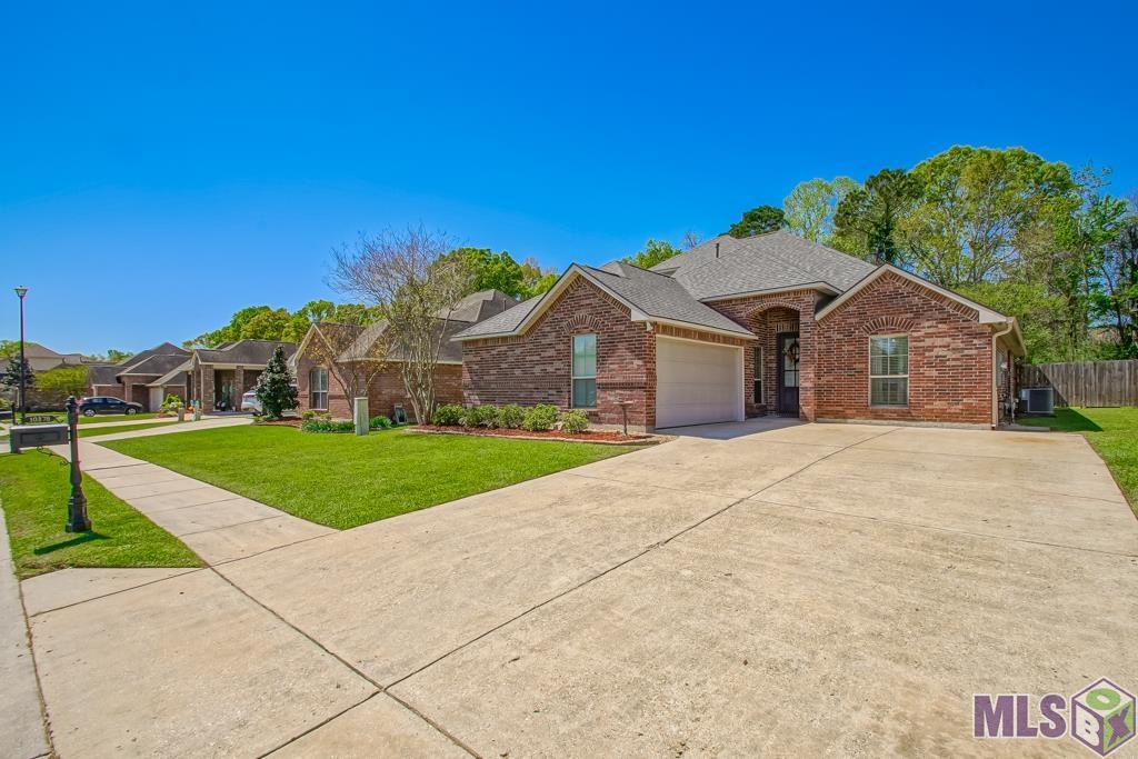 10378 Montrachet Drive Baton Rouge, LA 70817 - Photo 7 of 41