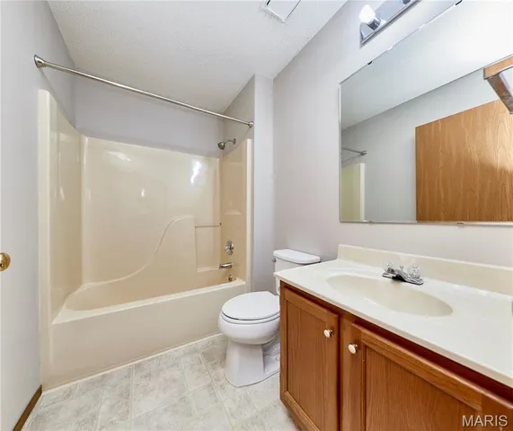 $224,900 | 1033 Bieker Road, Washington, MO 63090