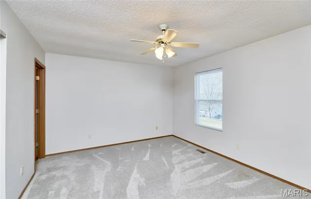 $224,900 | 1033 Bieker Road, Washington, MO 63090