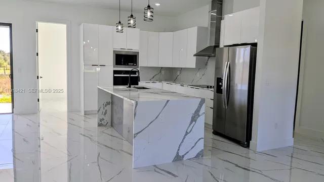 $2,500 | 3302 East 18th Street, Unit ST, Lehigh Acres, FL 33972