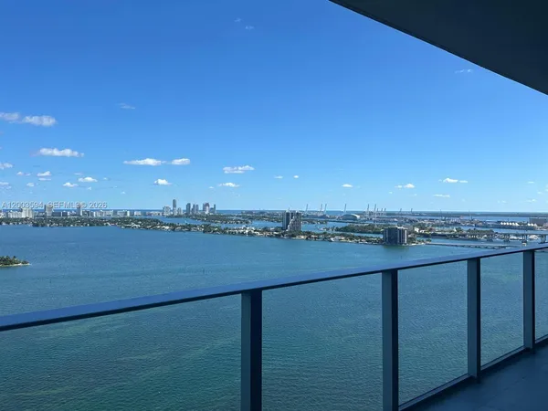 $10,500 | 700 Northeast 24th Street, Unit 2605, Miami, FL 33137