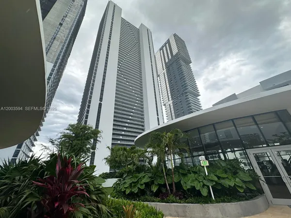 $10,500 | 700 Northeast 24th Street, Unit 2605, Miami, FL 33137