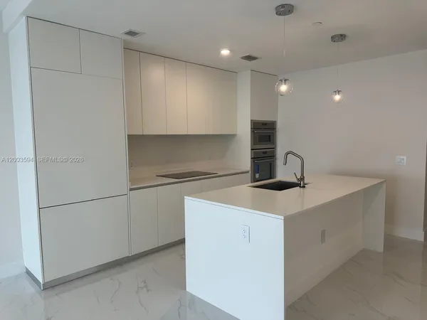$10,500 | 700 Northeast 24th Street, Unit 2605, Miami, FL 33137