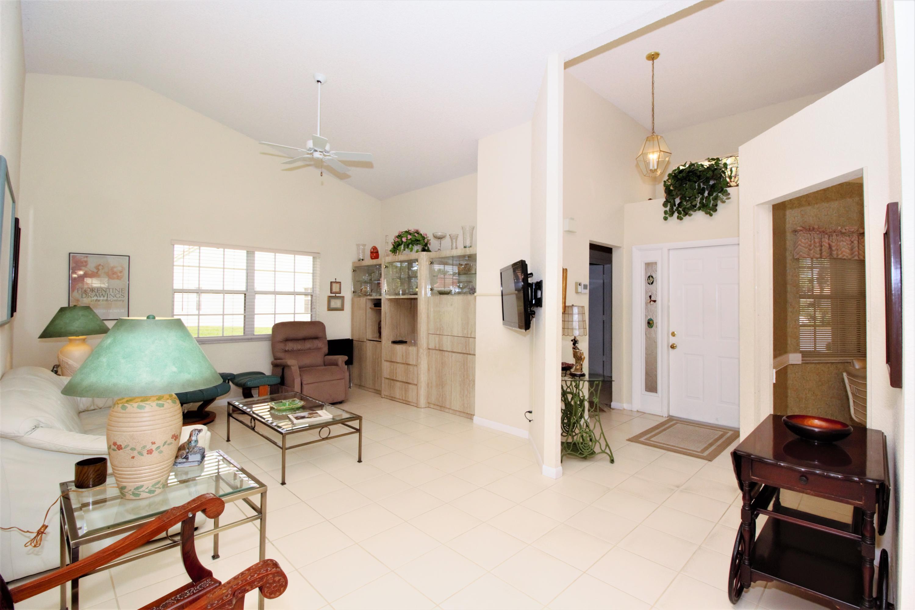 7933 Sandy Pointe Drive Delray Beach, FL 33446 - Photo 17 of 42 DEN
