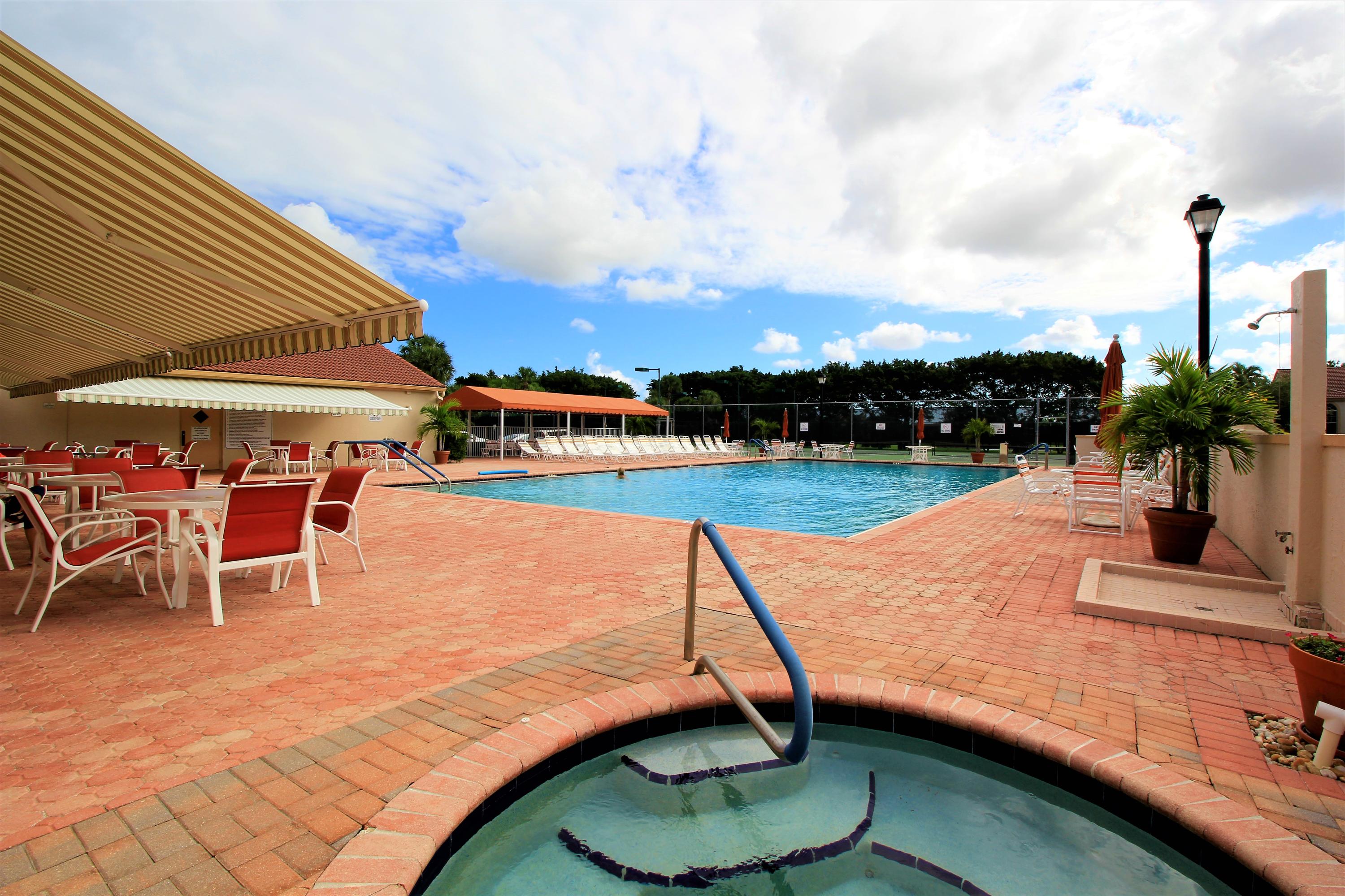 7933 Sandy Pointe Drive Delray Beach, FL 33446 - Photo 38 of 42 Pool/Whirlpool