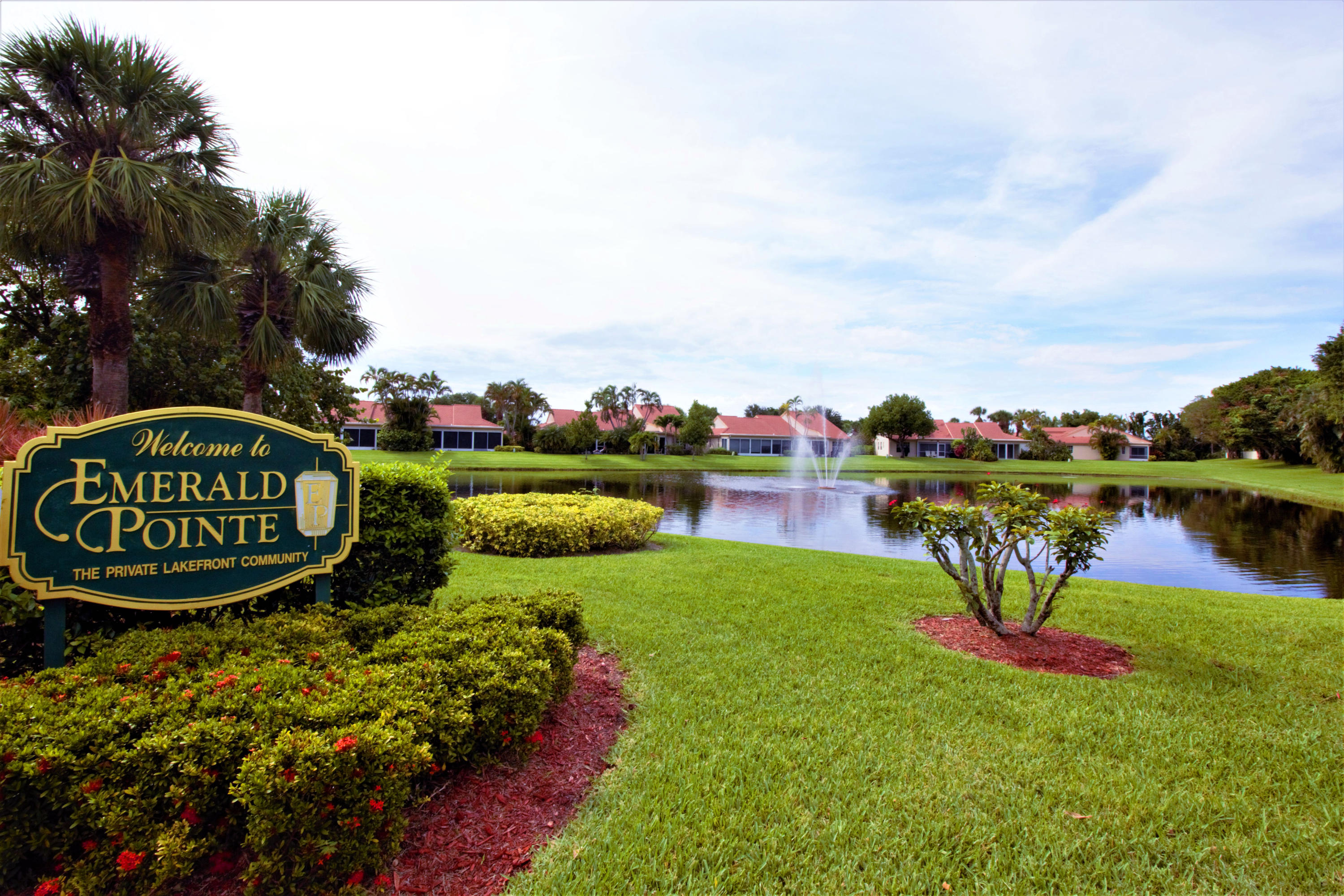 7933 Sandy Pointe Drive Delray Beach, FL 33446 - Photo 6 of 42 FRONT ENTRANCE