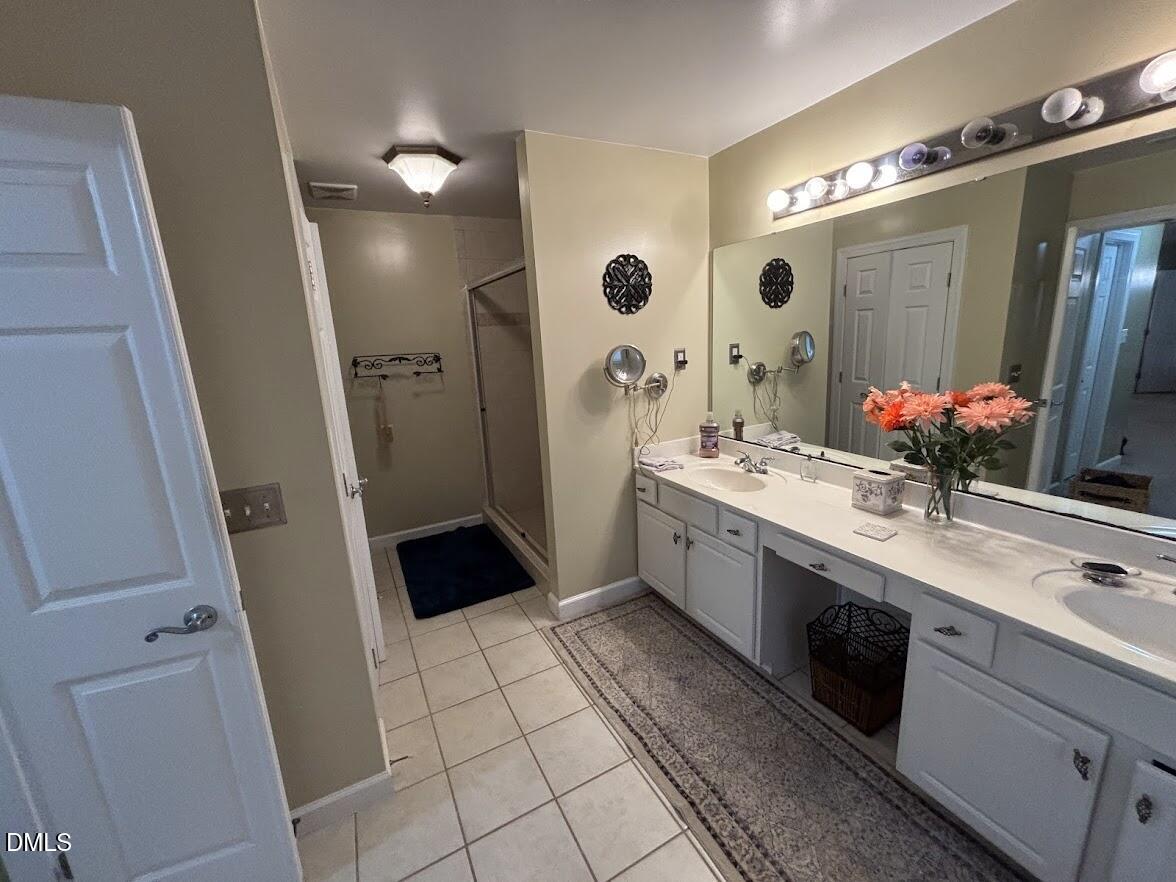 403 Red Barn Way Apex, NC 27502 - Photo 25 of 36 IMG_20260324_080011 (12)