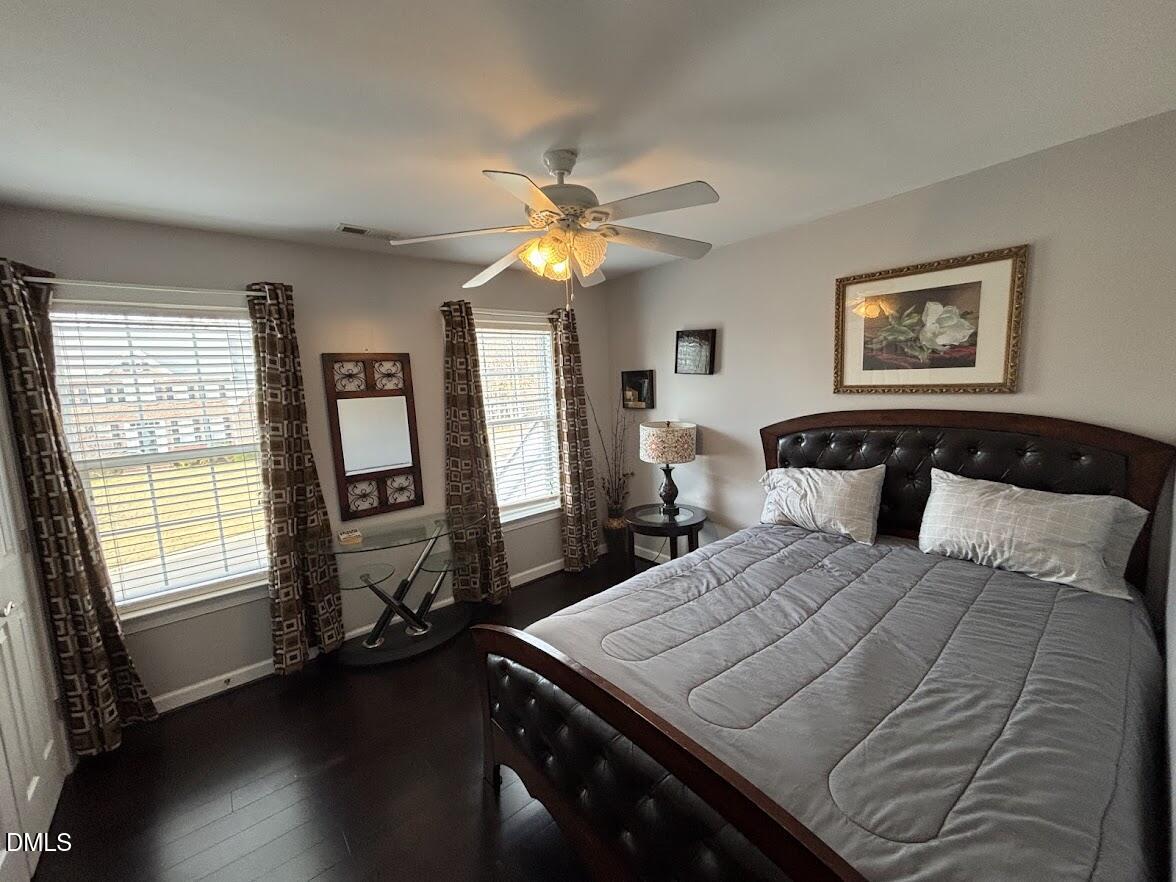 403 Red Barn Way Apex, NC 27502 - Photo 31 of 36 IMG_20260324_080012 (18)