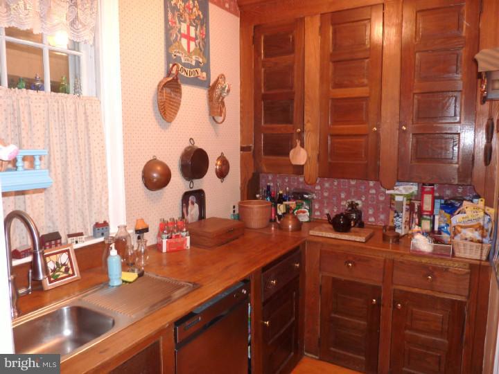 112 Township Line Road Jenkintown, PA 19046 - Photo 9 of 24 Butler Pantry
