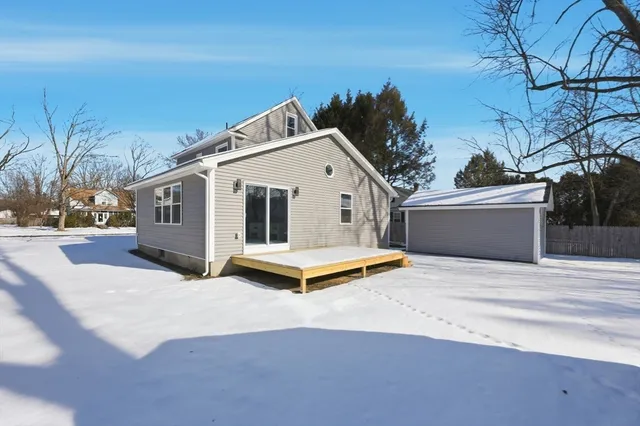 $479,900 | 27 Massachusetts Avenue, Longmeadow, MA 01106