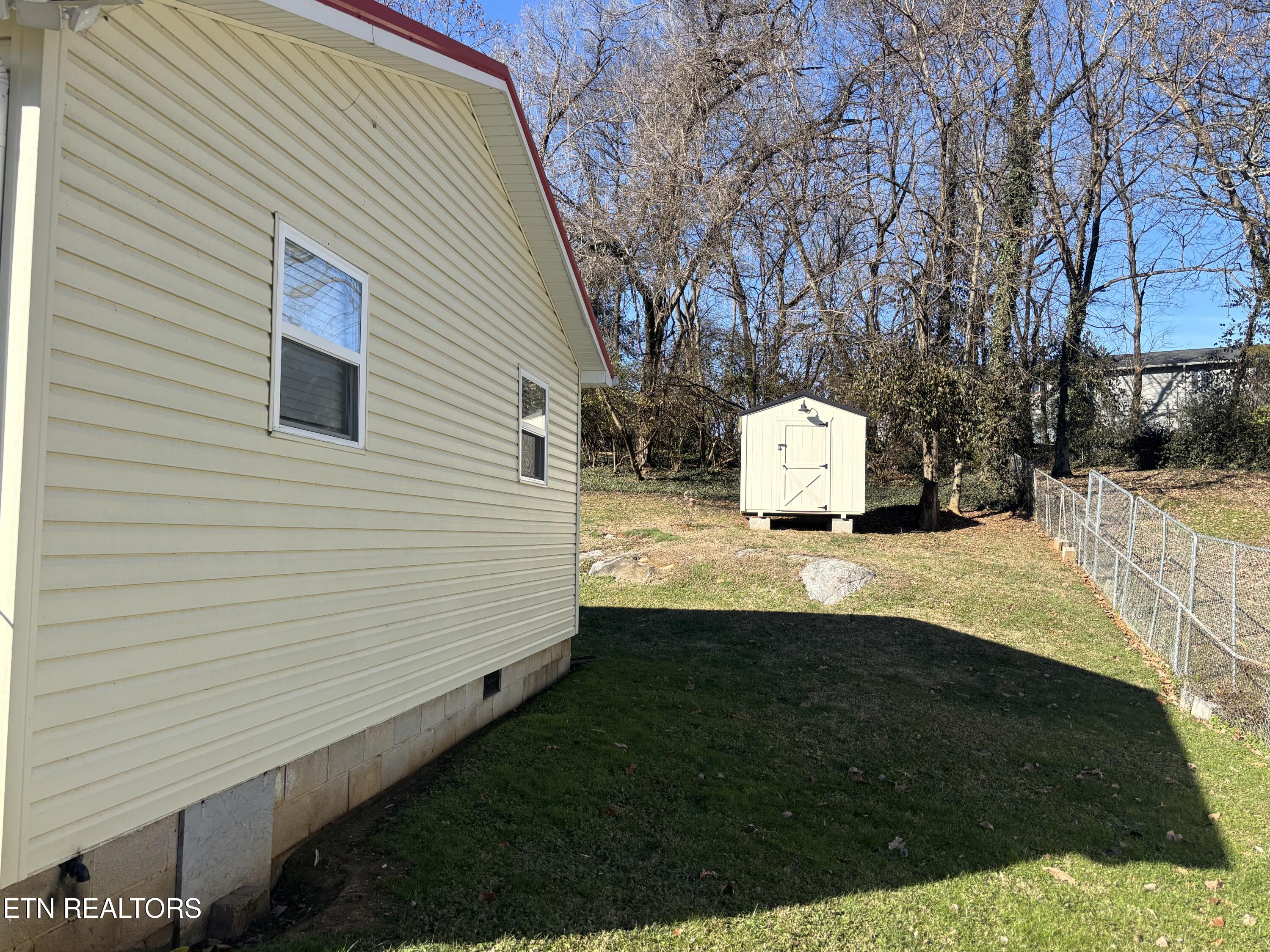 310 Valley Street Morristown, TN 37813 - Photo 19 of 19 IMG_2081