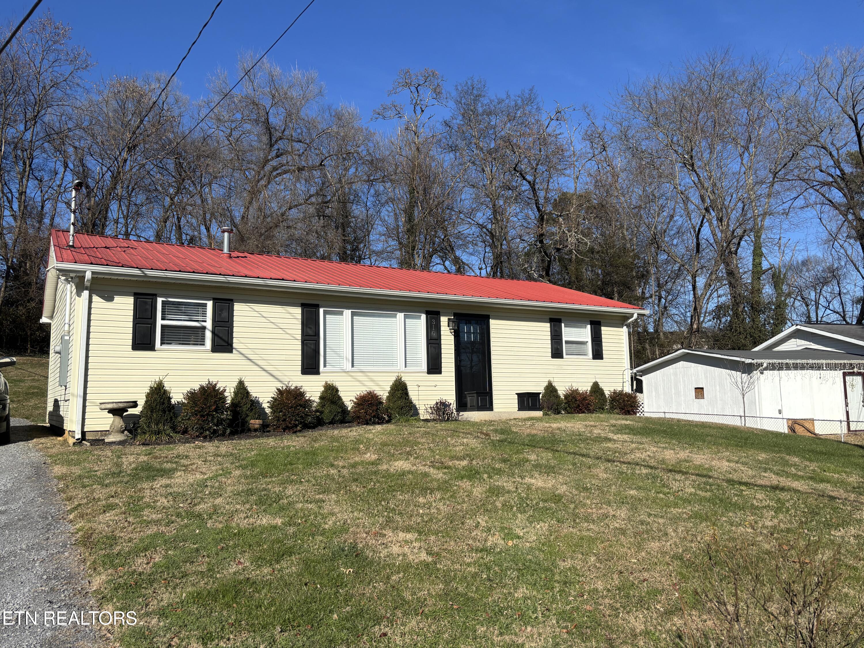 310 Valley Street Morristown, TN 37813 - Photo 2 of 19 IMG_2077