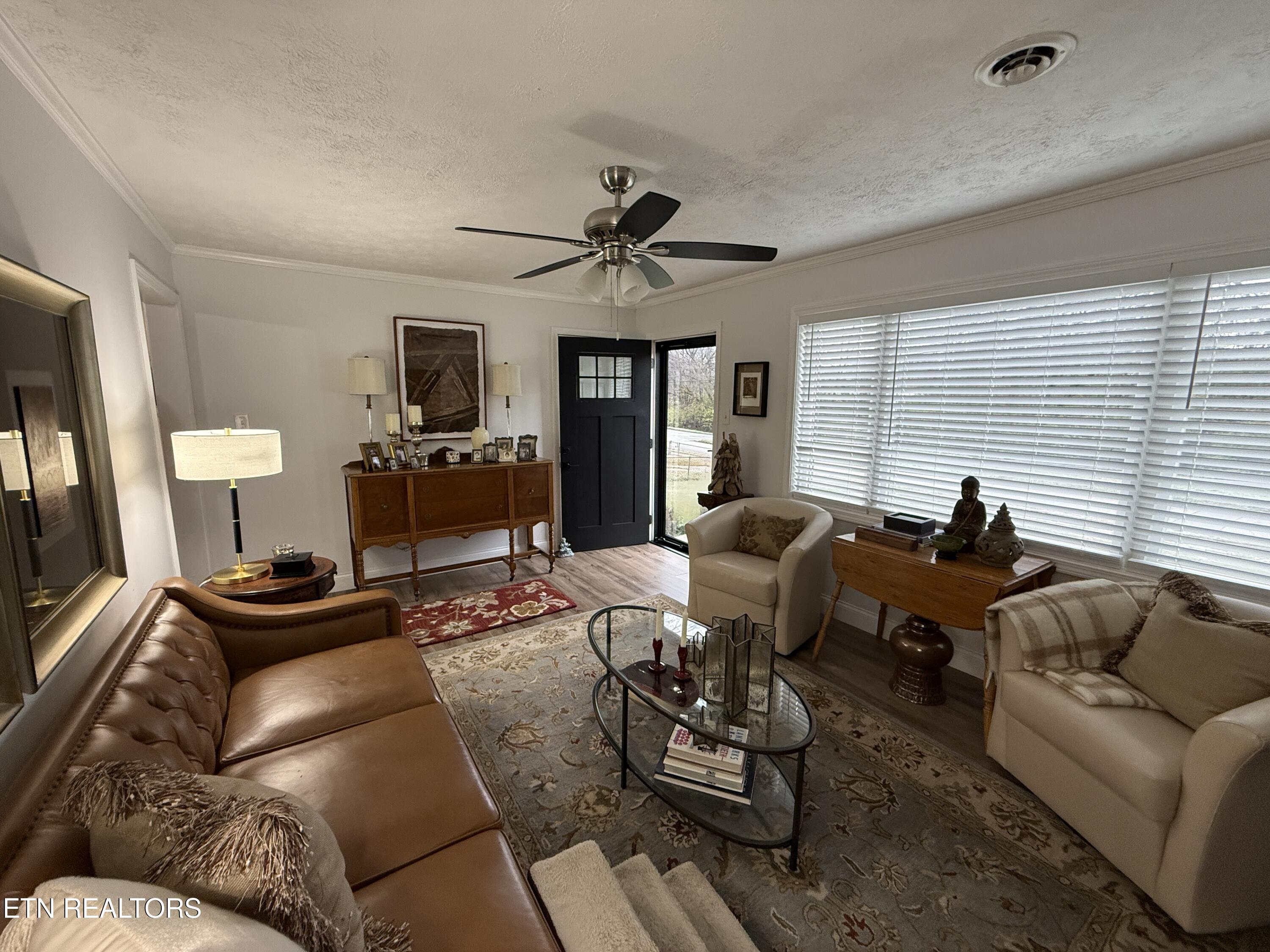310 Valley Street Morristown, TN 37813 - Photo 5 of 19 IMG_5567