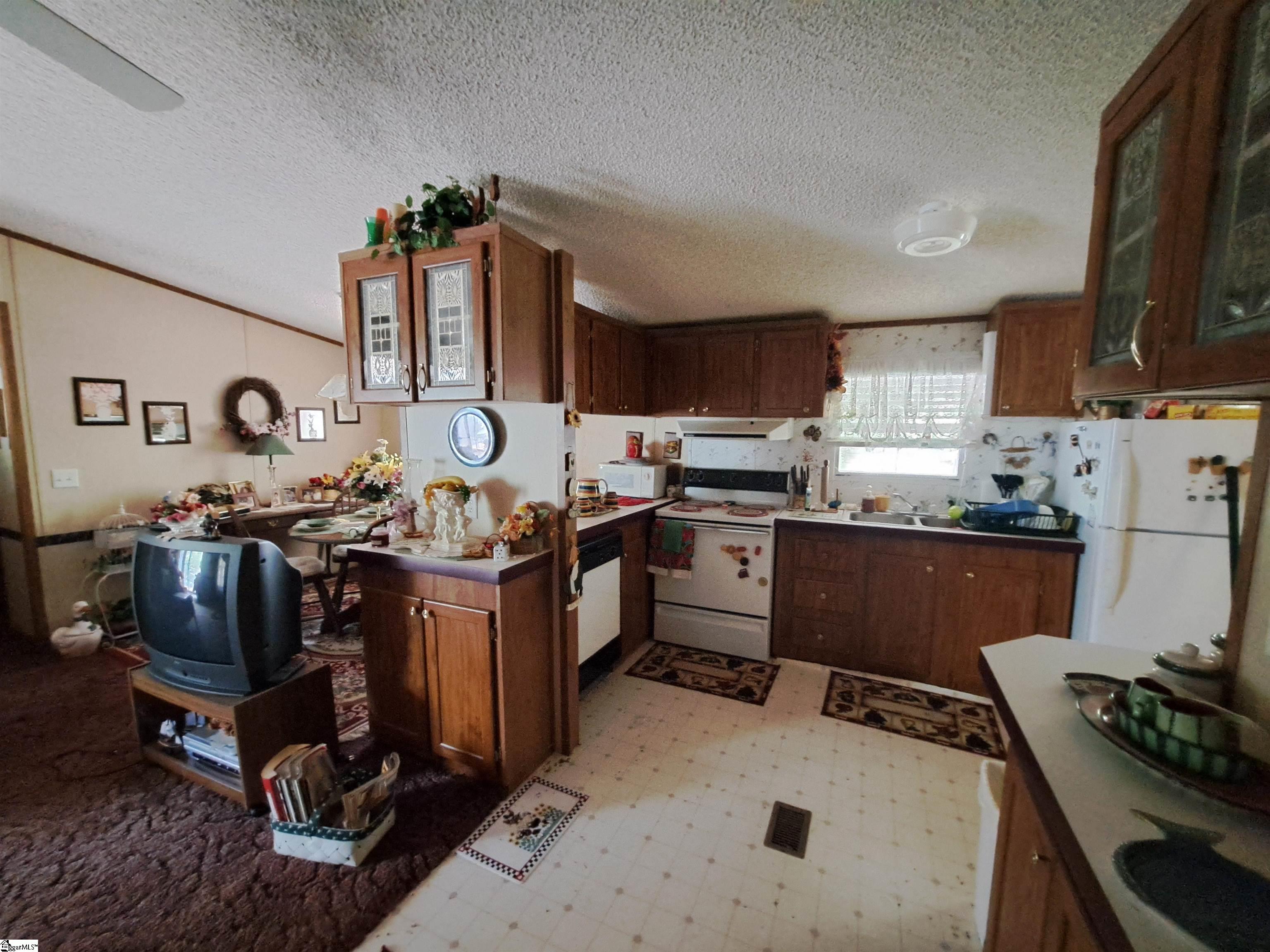 452 Harbor Crest Drive Waterloo, SC 29384 - Photo 11 of 23