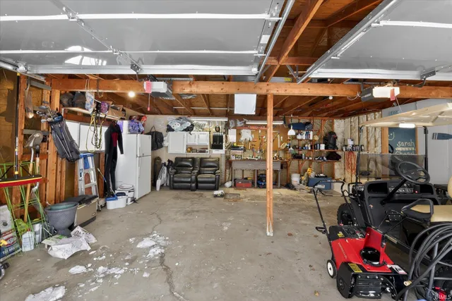 $420,000 | 6010 South 20 West, Wolcottville, IN 46795