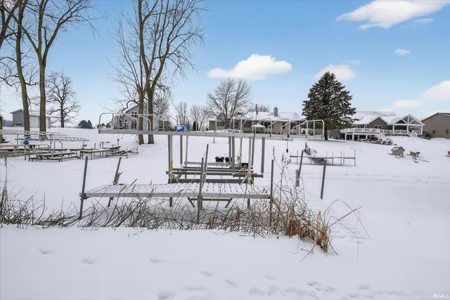 $420,000 | 6010 South 20 West, Wolcottville, IN 46795