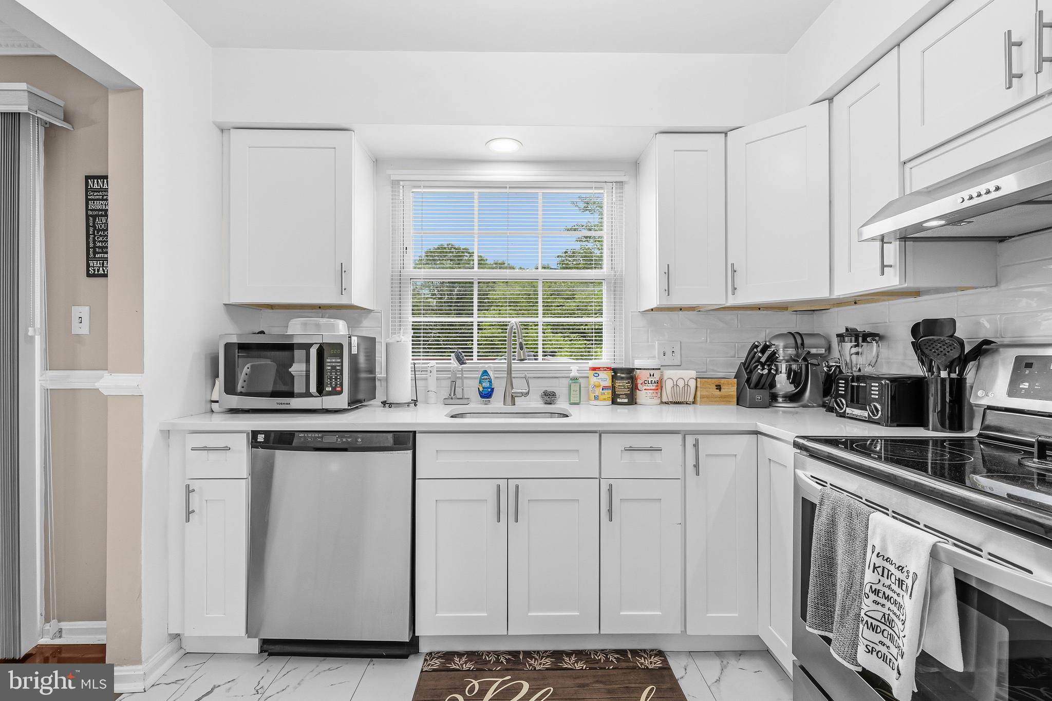 552 Short Curve Road Glen Burnie, MD 21061 - Photo 12 of 31