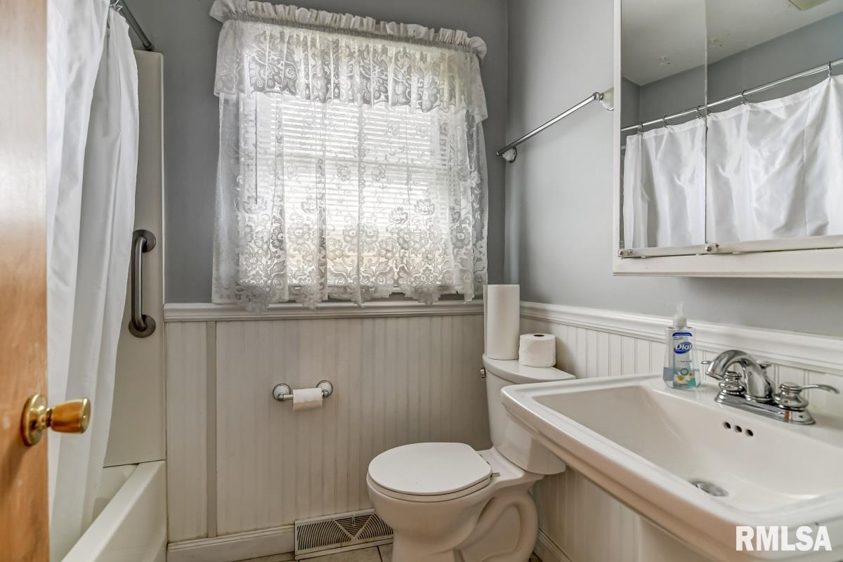 2272 Ramsey Road Springfield, IL 62702 - Photo 22 of 34