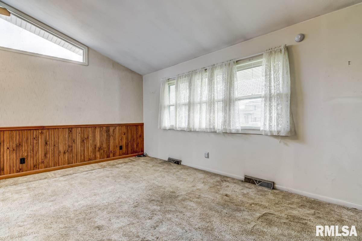2272 Ramsey Road Springfield, IL 62702 - Photo 8 of 34