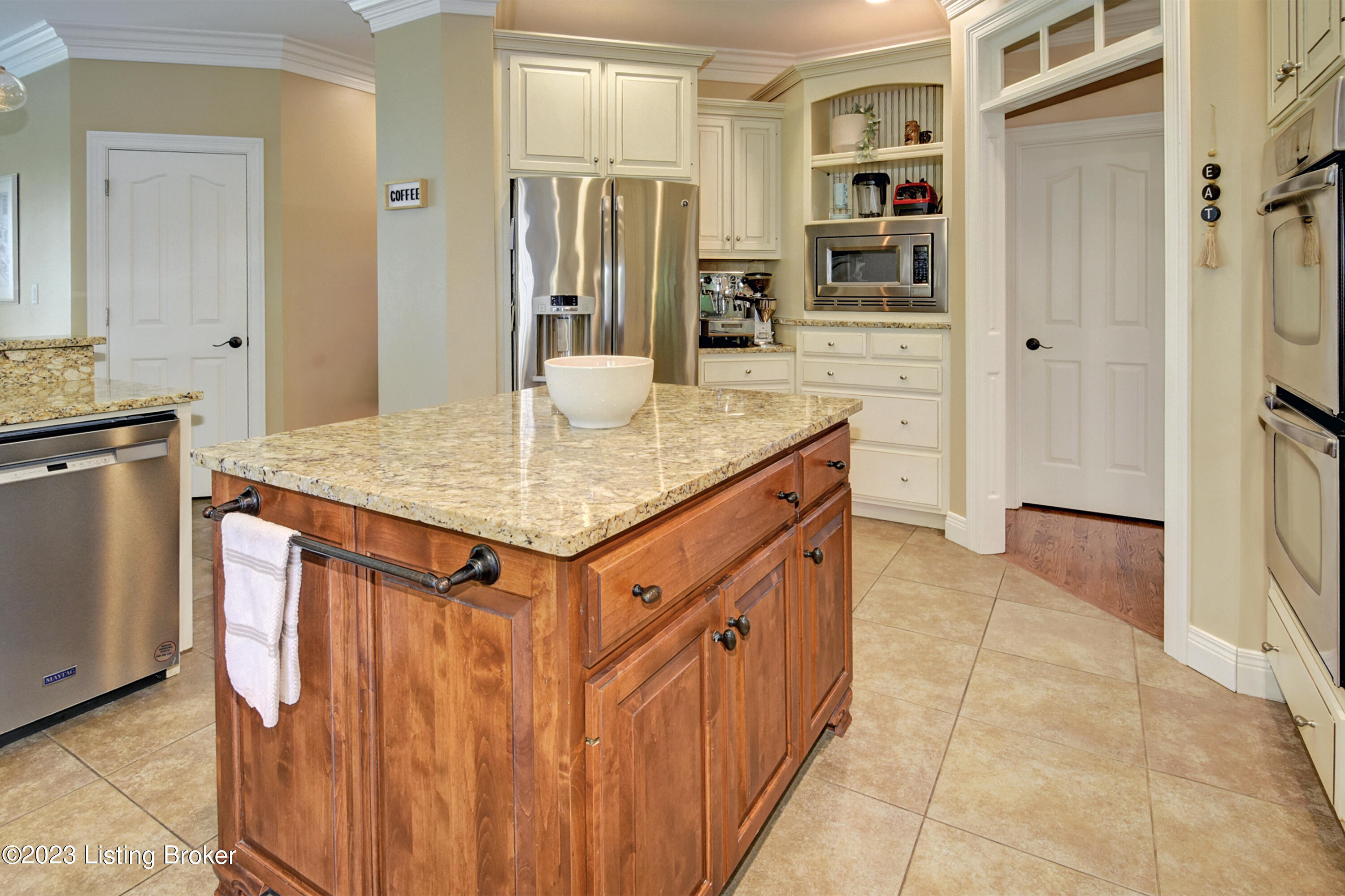 3211 Overlook Ridge Road Prospect, KY 40059 - Photo 24 of 67 _DSC6897_899_900