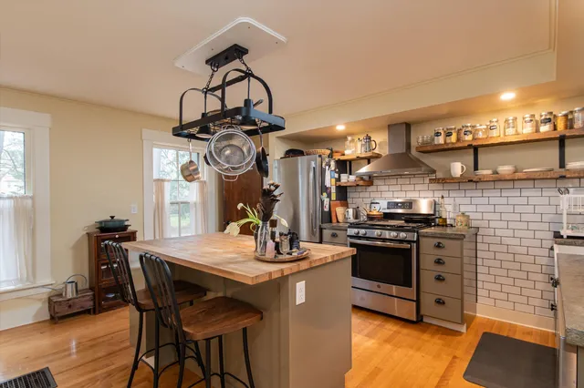 $568,000 | 192 Western Avenue, Brattleboro, VT 05301