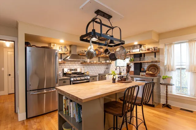 $568,000 | 192 Western Avenue, Brattleboro, VT 05301