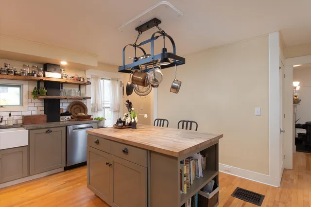 $568,000 | 192 Western Avenue, Brattleboro, VT 05301