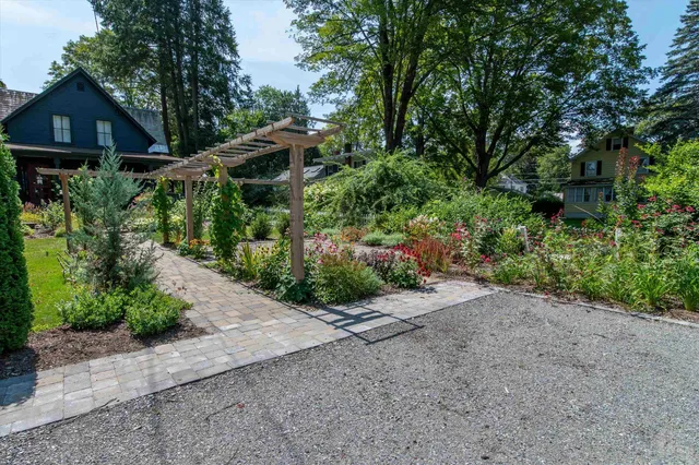 $568,000 | 192 Western Avenue, Brattleboro, VT 05301