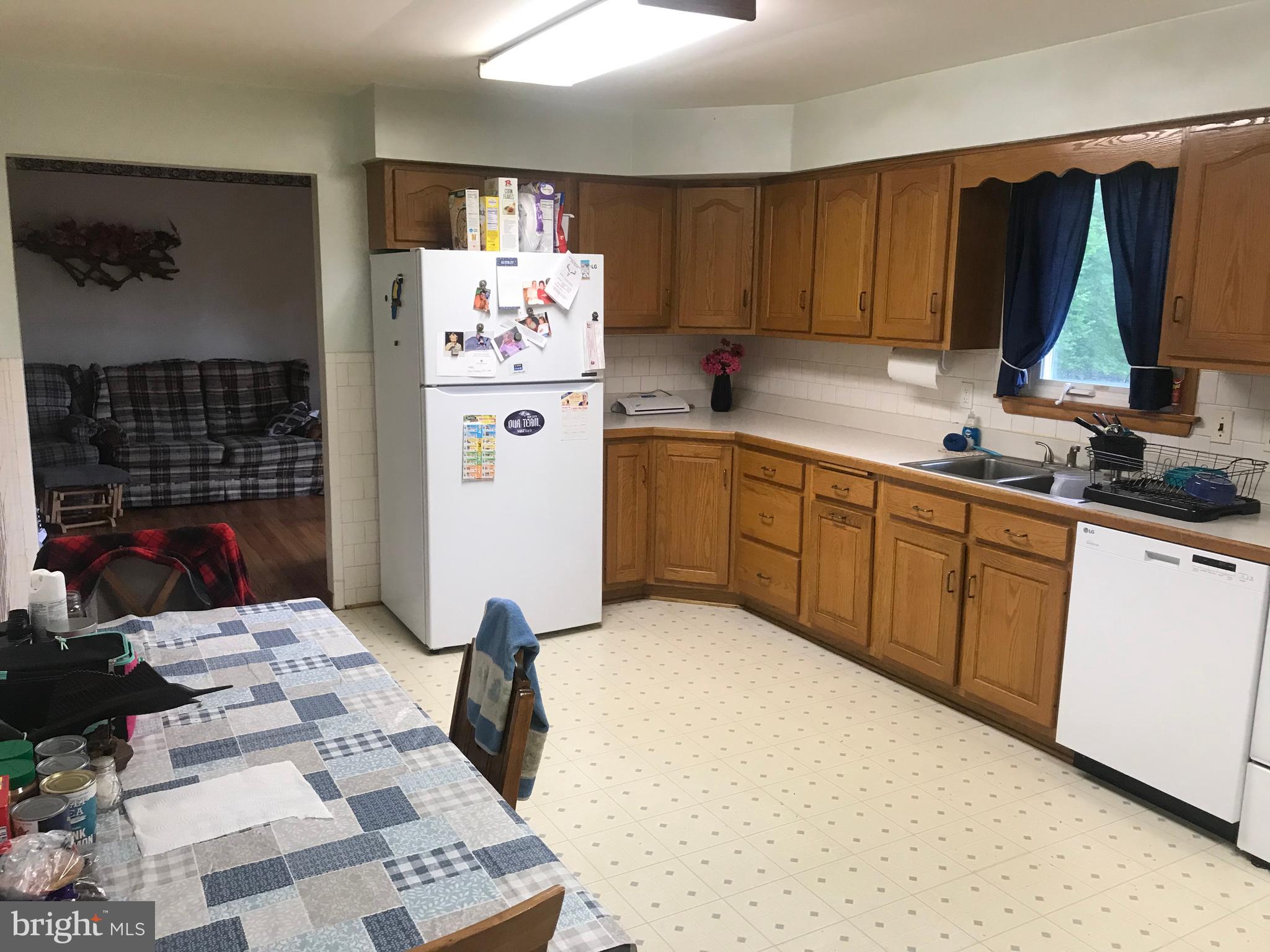 1950 Castleton Road Darlington, MD 21034 - Photo 8 of 53 Large Eat-in Kitchen