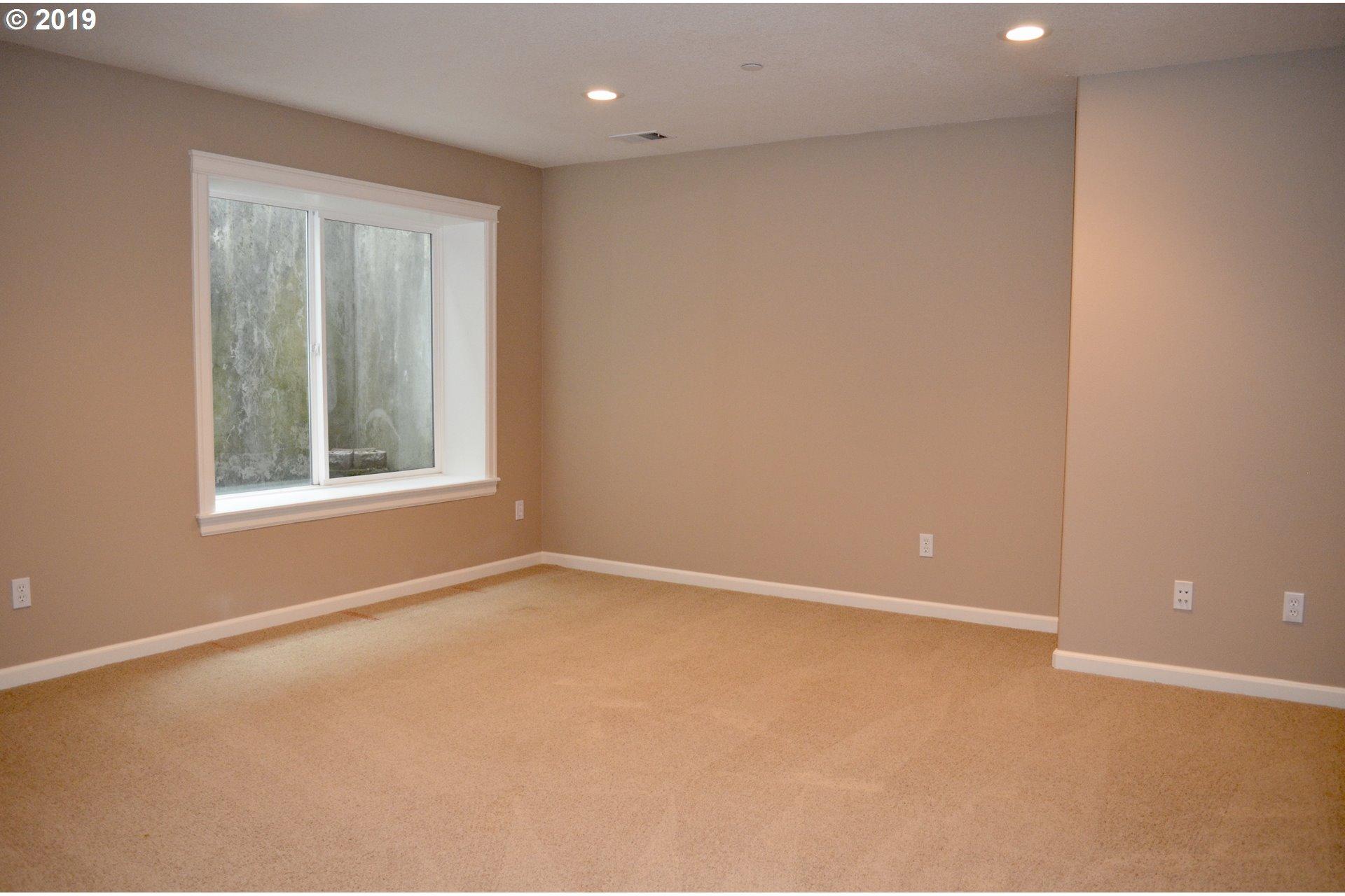 2116 Northwest Fargo Loop Camas, WA 98607 - Photo 23 of 32 Family Room