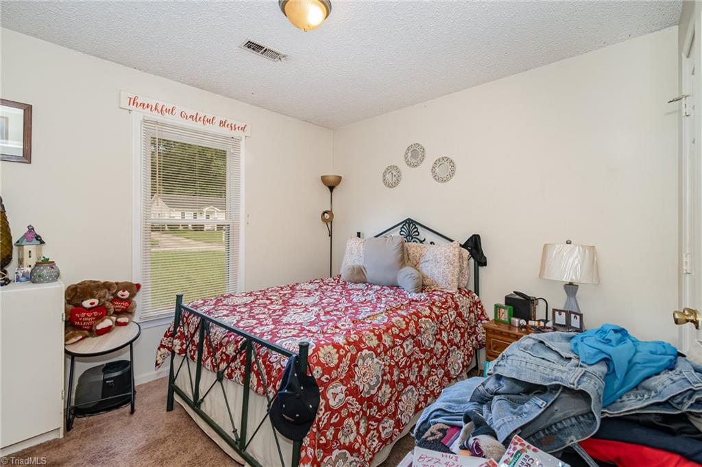 516 Apple Ridge Road Greensboro, NC 27406 - Photo 13 of 17 Gallery Image 13