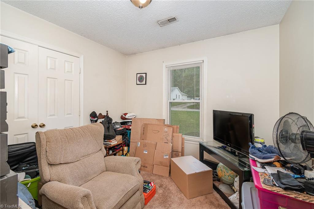 516 Apple Ridge Road Greensboro, NC 27406 - Photo 15 of 17 Gallery Image 15