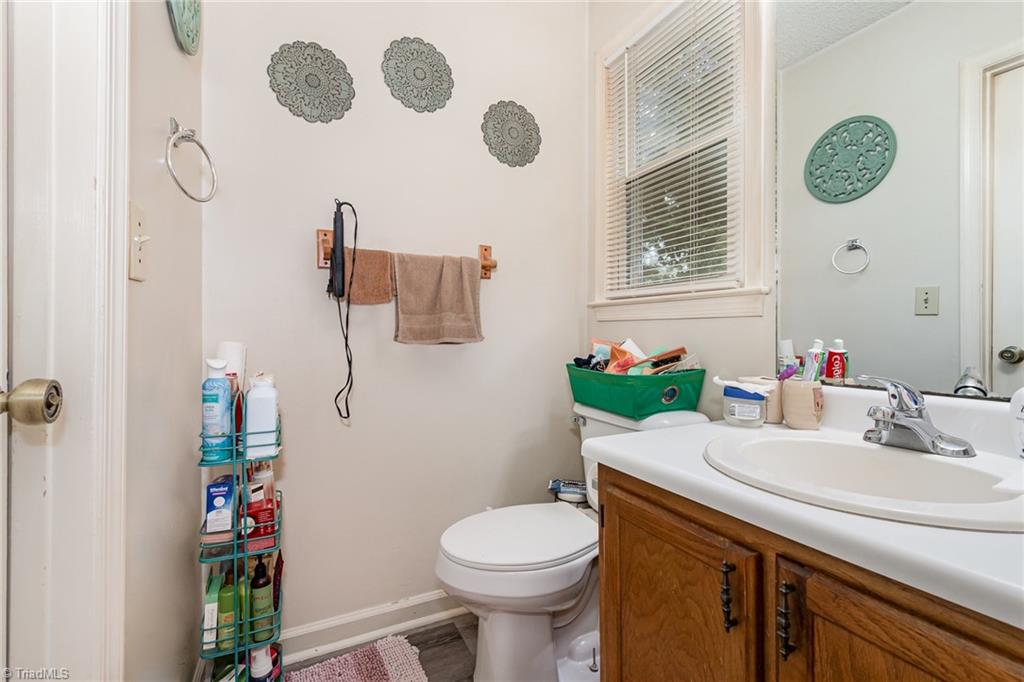 516 Apple Ridge Road Greensboro, NC 27406 - Photo 16 of 17 Gallery Image 16