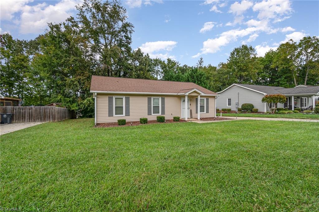 516 Apple Ridge Road Greensboro, NC 27406 - Photo 2 of 17 Gallery Image 2