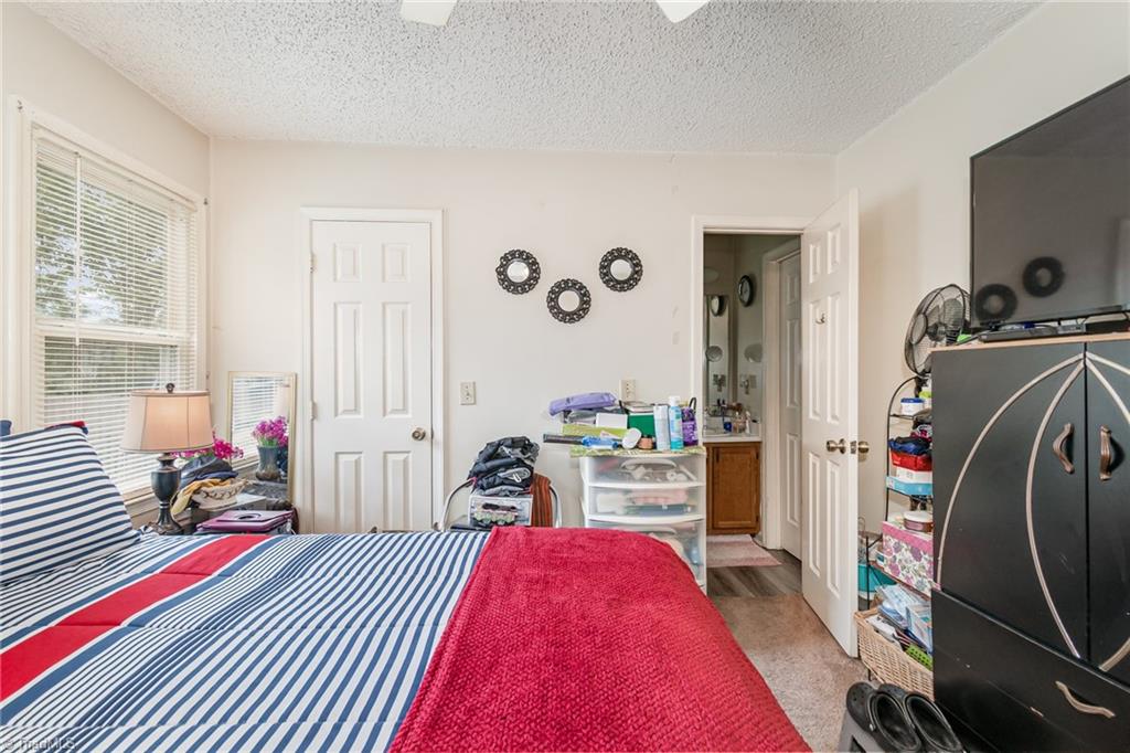 516 Apple Ridge Road Greensboro, NC 27406 - Photo 10 of 17 Gallery Image 10