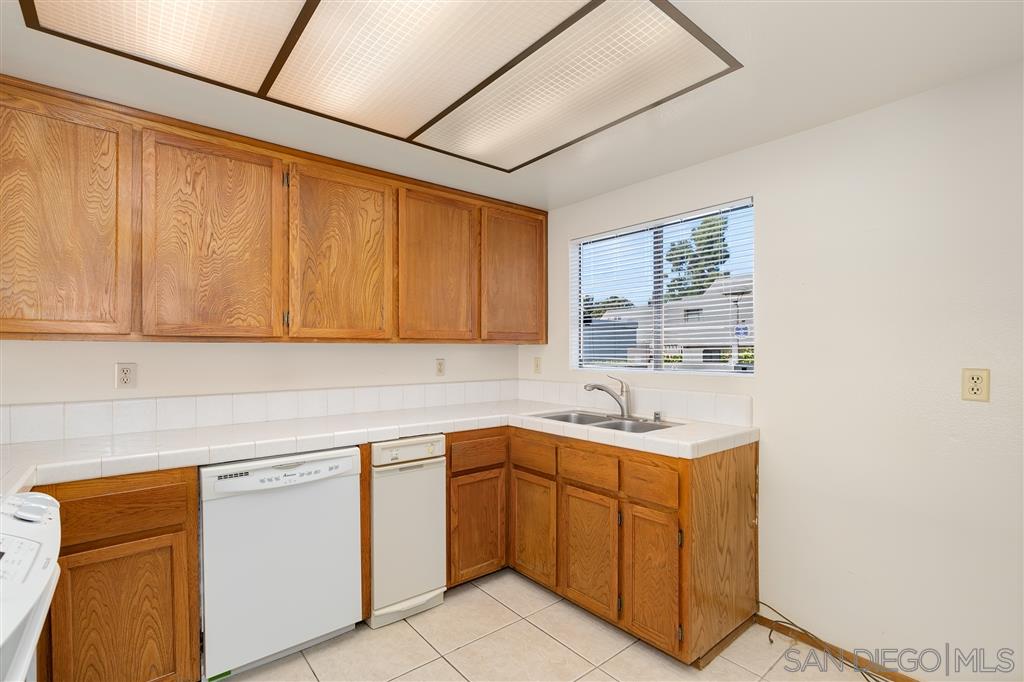 6369 Rancho Mission Road, Unit 2 San Diego, CA 92108 - Photo 12 of 24