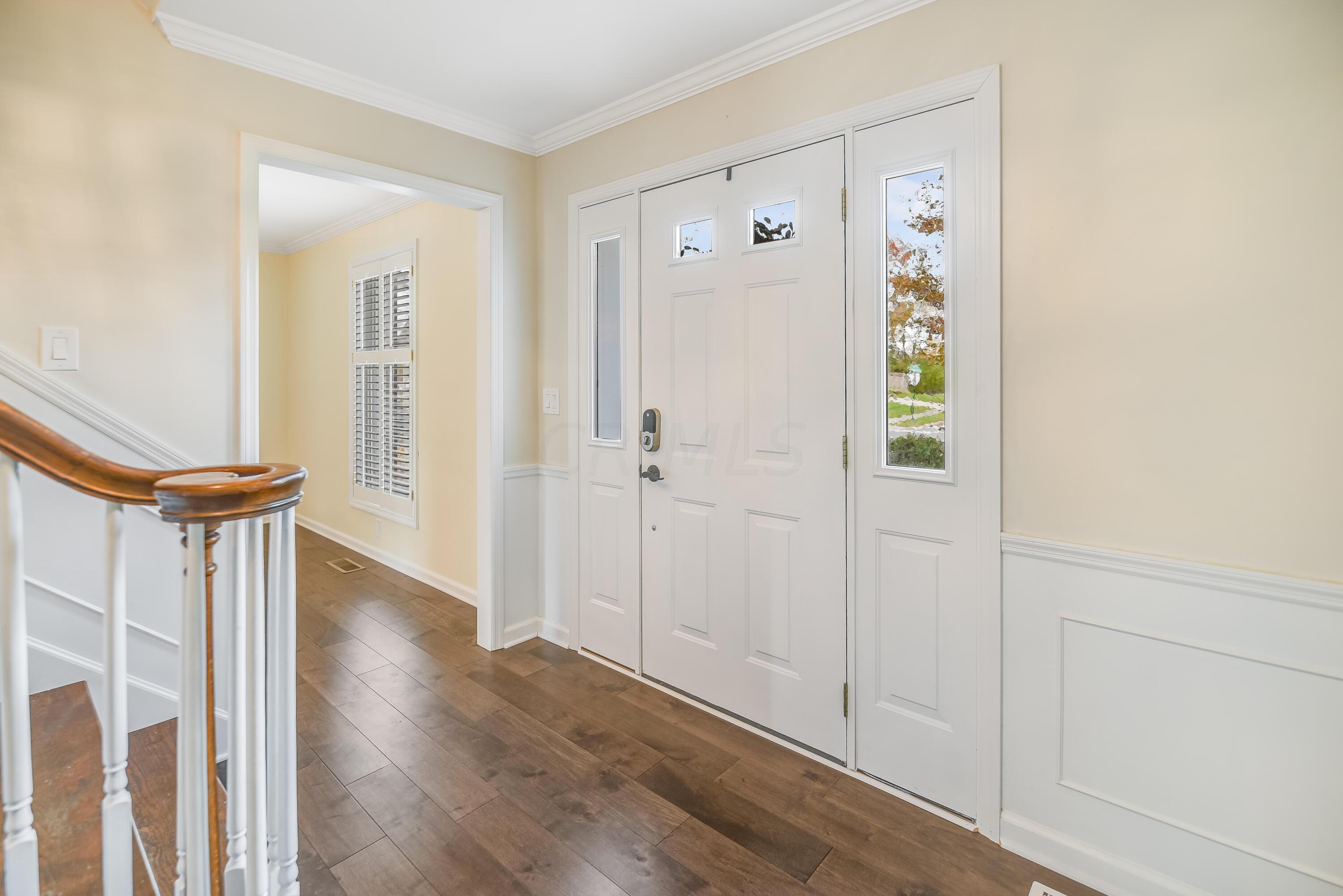 2371 Sandover Road Columbus, OH 43220 - Photo 5 of 51 Foyer 1