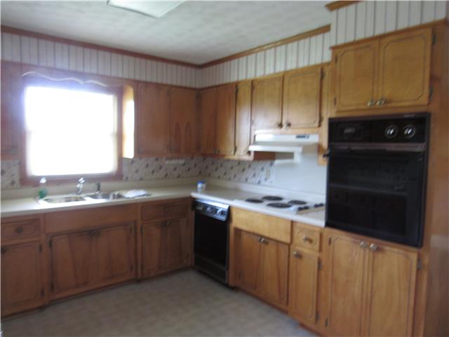 940 Steele Road Charlotte, TN 37036 - Photo 11 of 16 Gallery Image 11
