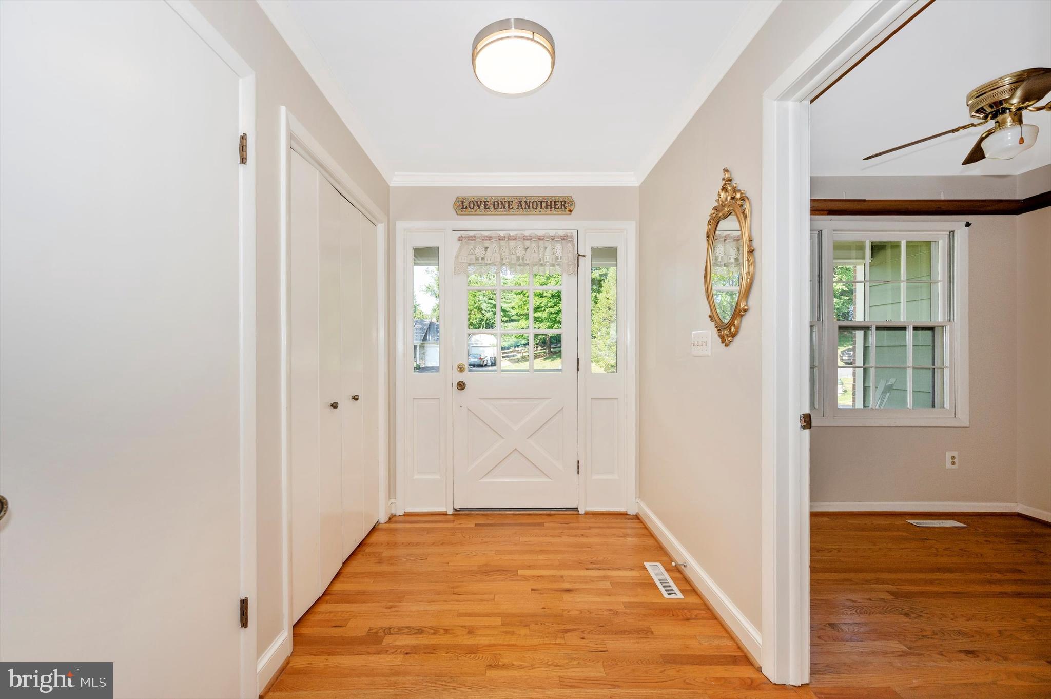 9908 Biscayne Lane Damascus, MD 20872 - Photo 9 of 55