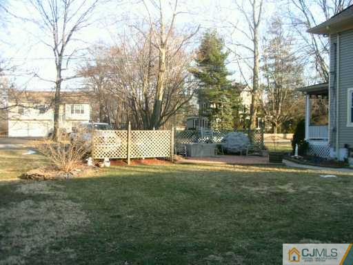 33 Greenbrook Road Middlesex, NJ 08846 - Photo 2 of 8