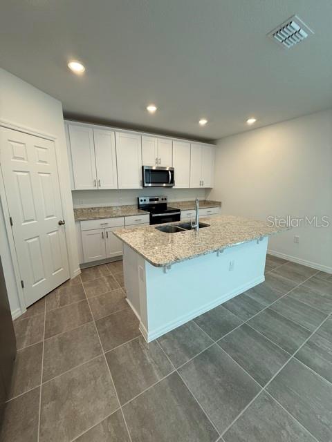 2339 White Tail Street Davenport, FL 33837 - Photo 4 of 17