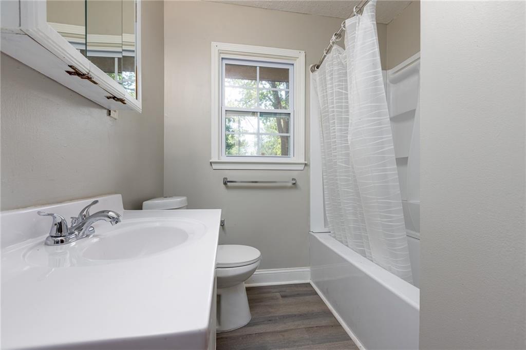 9010 East 75th Street Raytown, MO 64138 - Photo 10 of 16