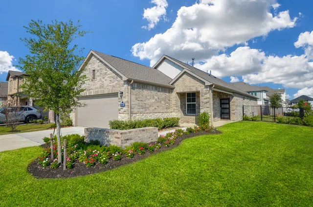 $2,500 | 21102 Armstrong County Drive, Cypress, TX 77433