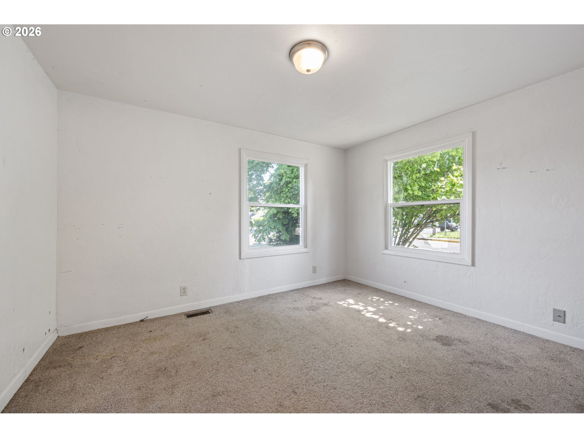 401 Deal Street Junction City, OR 97448 - Photo 10 of 31