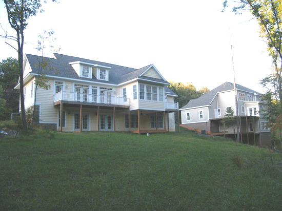 1076 Windlass Road Moneta, VA 24121 - Photo 15 of 16 Back of home
