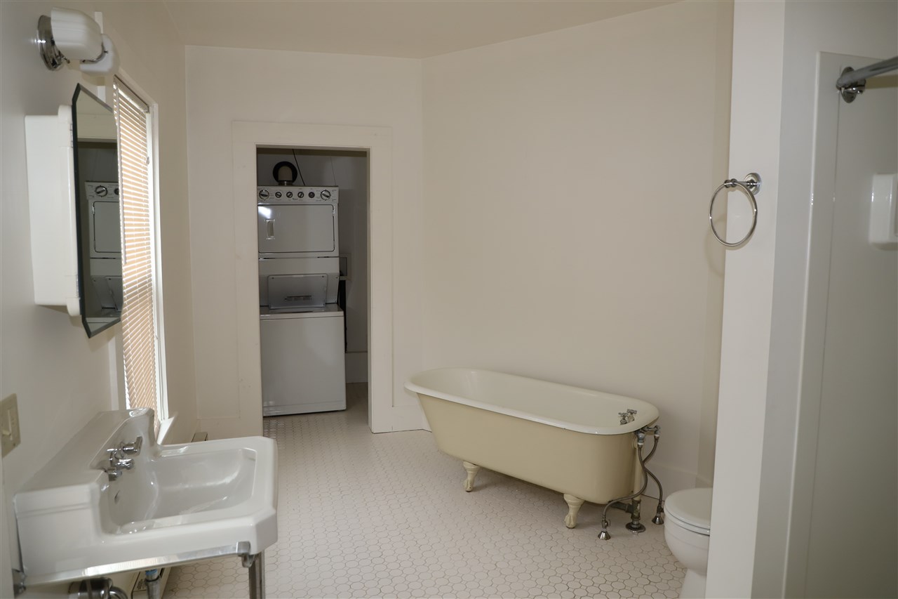 105 Atkinson Street Rockingham, VT 05101 - Photo 26 of 40