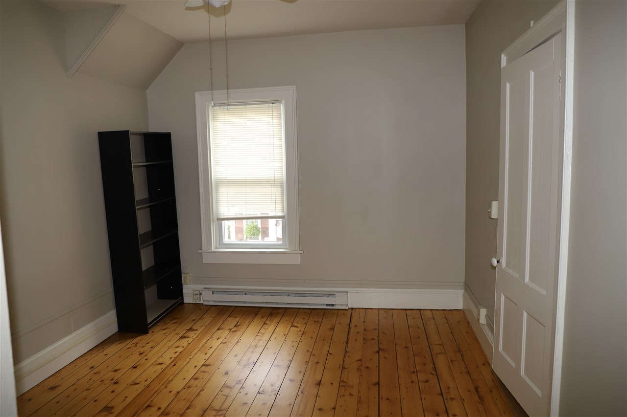 105 Atkinson Street Rockingham, VT 05101 - Photo 32 of 40