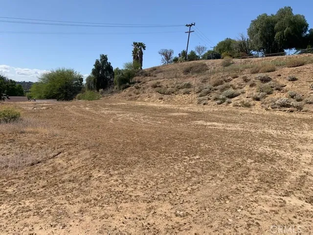 $340,000 | 19802 Carmelita Avenue, Corona, CA 92881