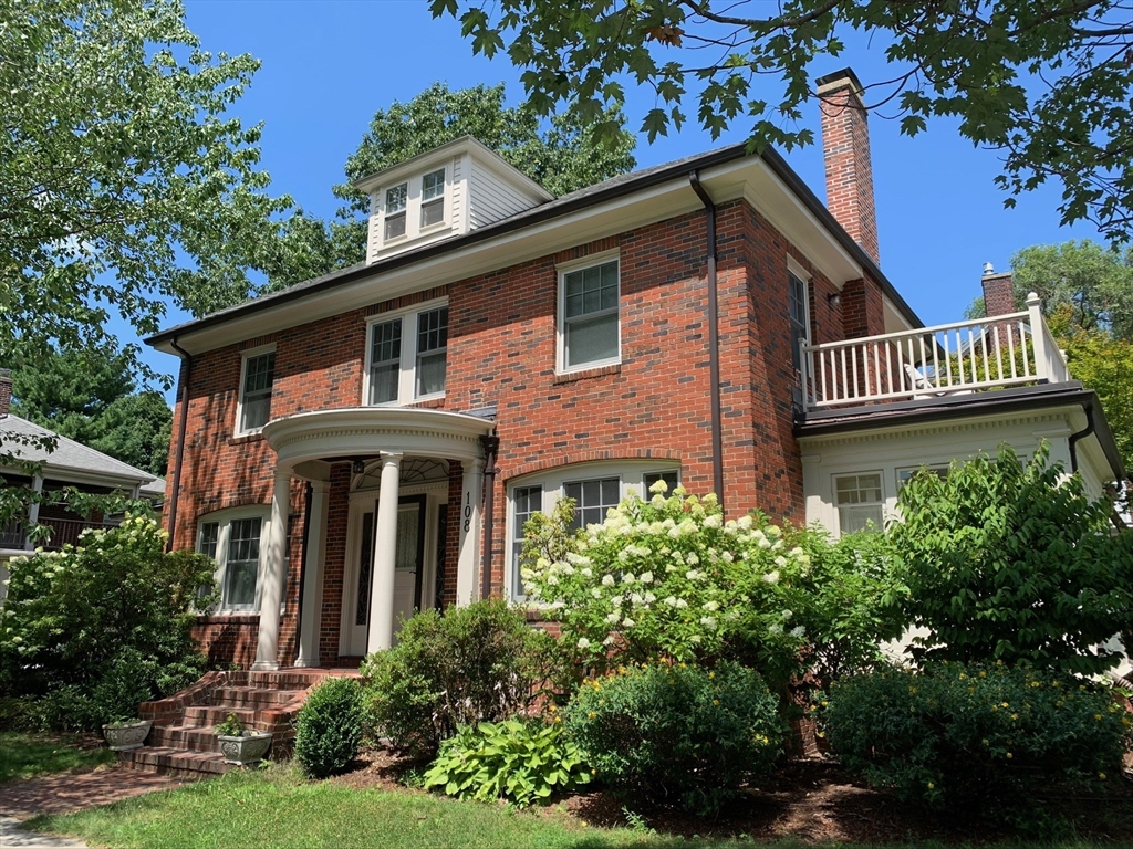 108 Crowninshield Road Brookline, MA 02446 - Photo 2 of 26