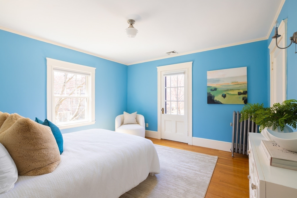 108 Crowninshield Road Brookline, MA 02446 - Photo 23 of 26